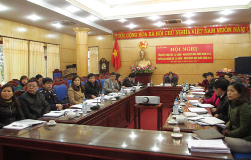 ເພີ່ມທະວີການສົມທົບ ລະຫວ່າງນະໂຍບາຍ ງົບປະມານແລະ ນະໂຍບາຍເງິນຕາ